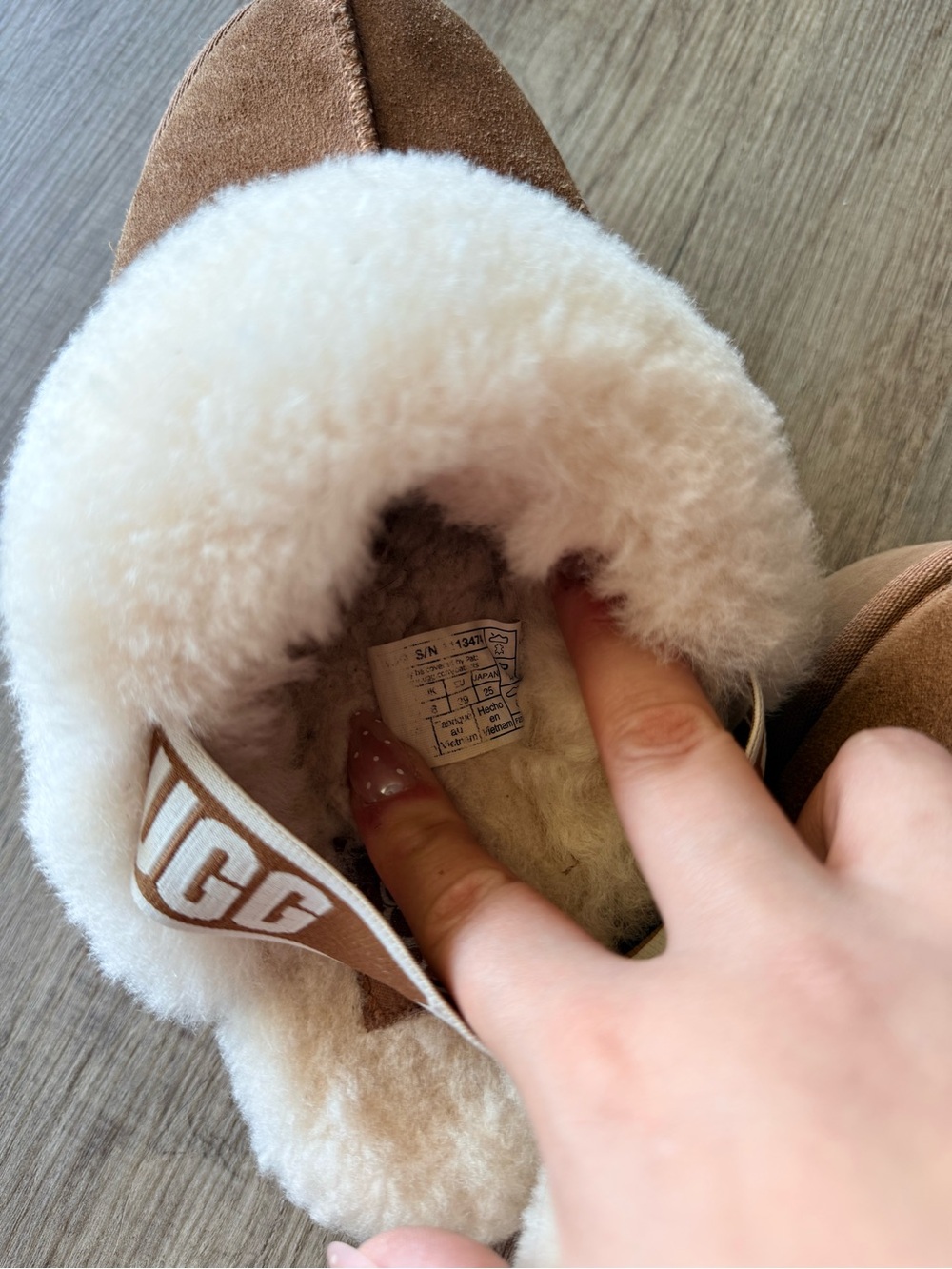 UGG Chestnut Suede Platform Clogs/Slippers with Cream Shearling Cuff - Picture 9 of 10
